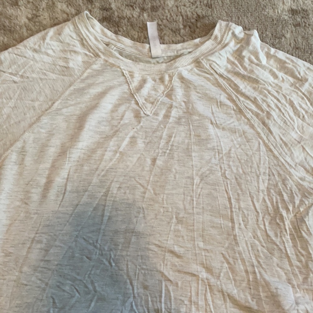 Fabletics crop top - Picture 2 of 2